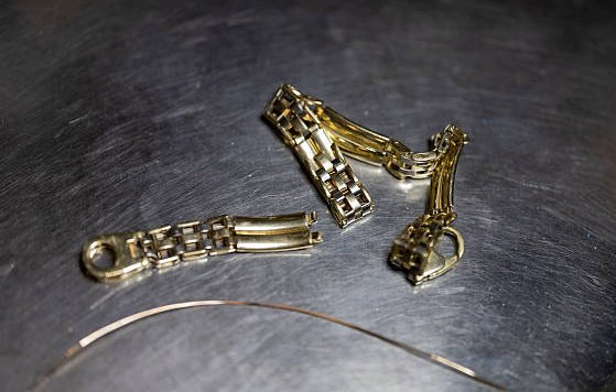 Goldschmuck und Bruchgold Unterschied